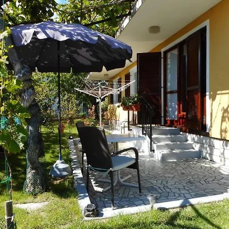 Cosy Getaway Apartment Portoroz Exterior photo
